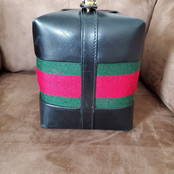 Rare Vintage Gucci Train Case Handbag Trav… - Picture 5 of 15